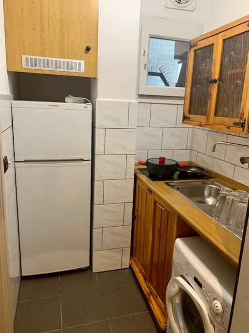Beautiful Apartment Athens Keramikos Exterior photo